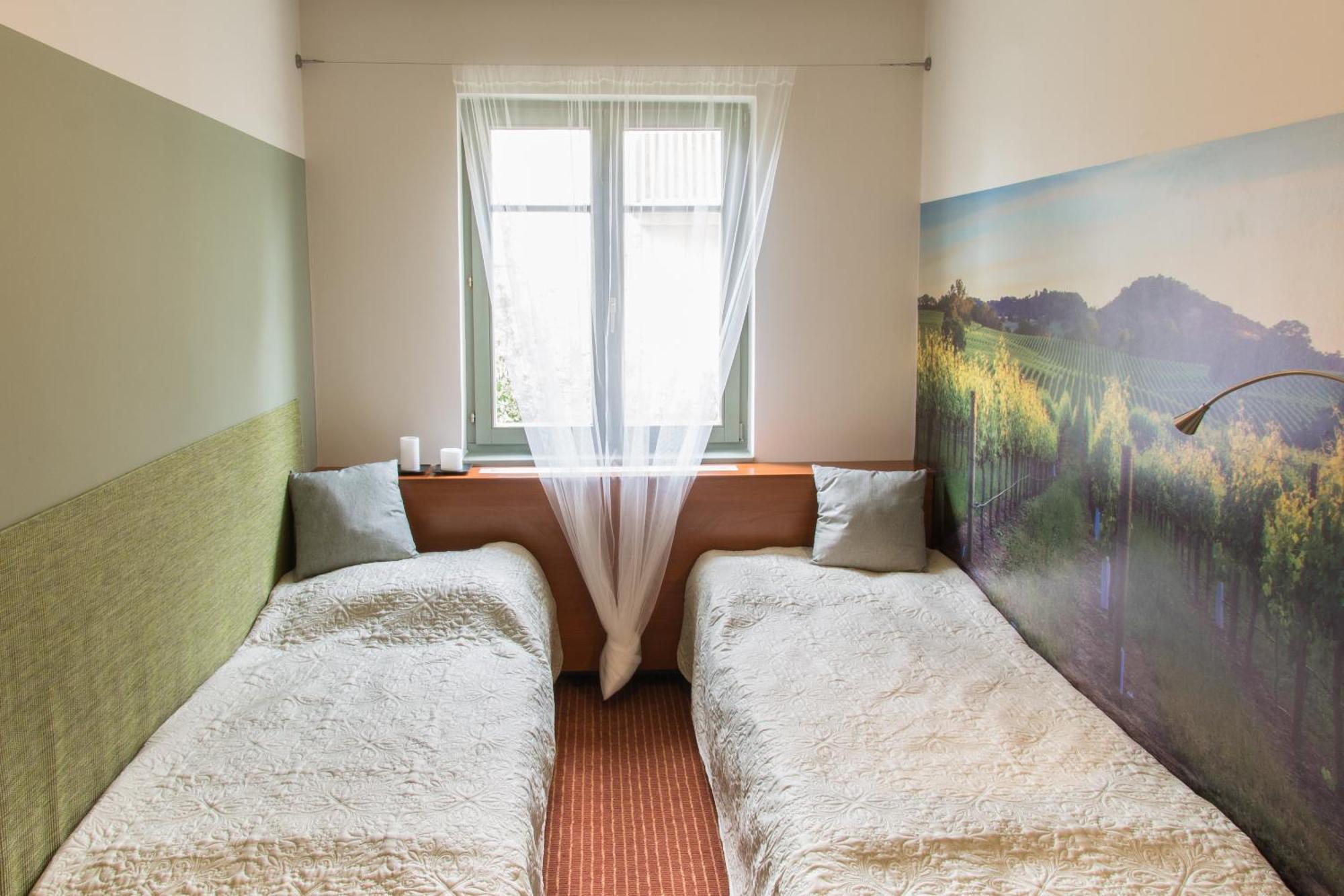 Villa Oliva Boutique Rooms&Spa Zamárdi Extérieur photo