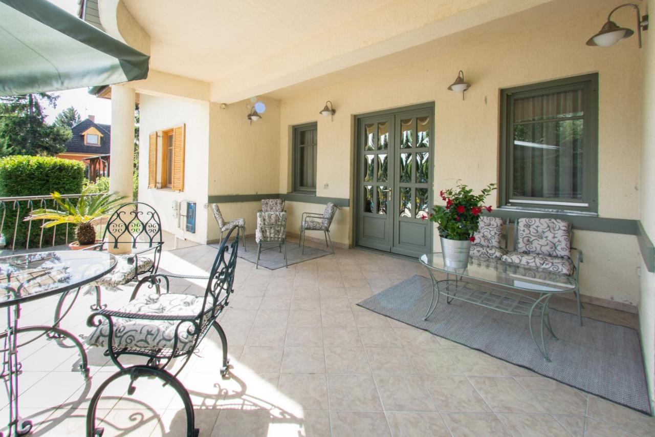 Villa Oliva Boutique Rooms&Spa Zamárdi Extérieur photo